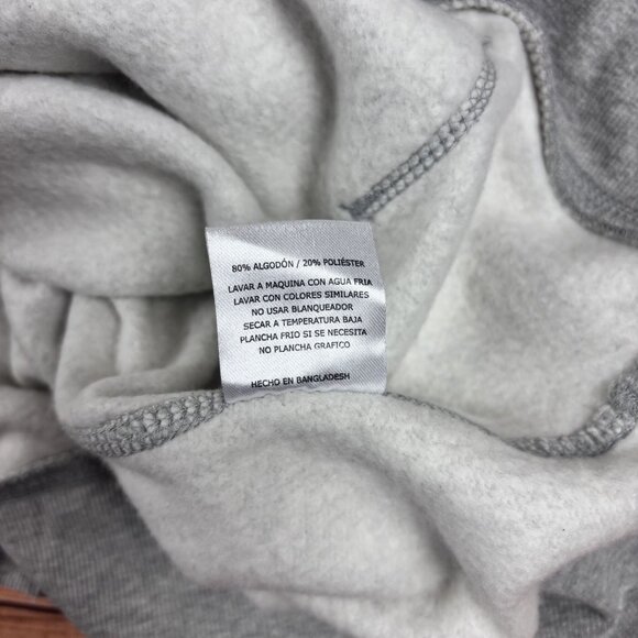 Levis Gray Hoodie With Red Logo Graphic Pullover Style   Casual Fit Size Large. - Picture 9 of 9